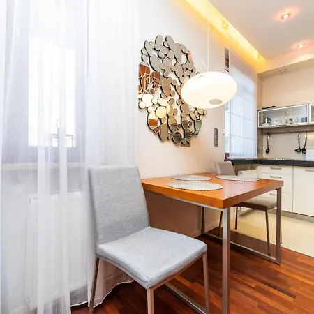 Broadway - Neptun Park By Oneapartments Gdansk Exterior photo
